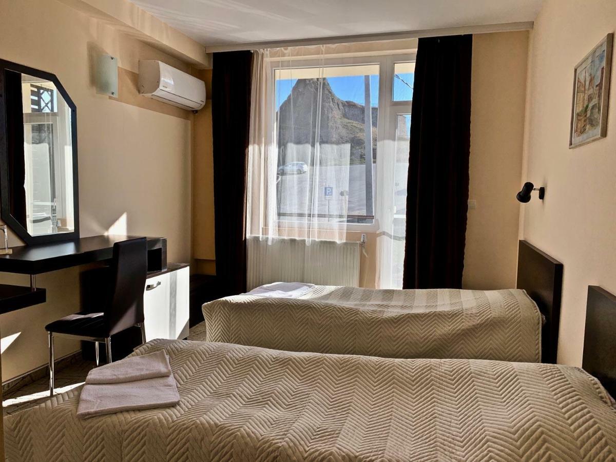 Hotel Fort O Bel 贝洛格拉奇 外观 照片